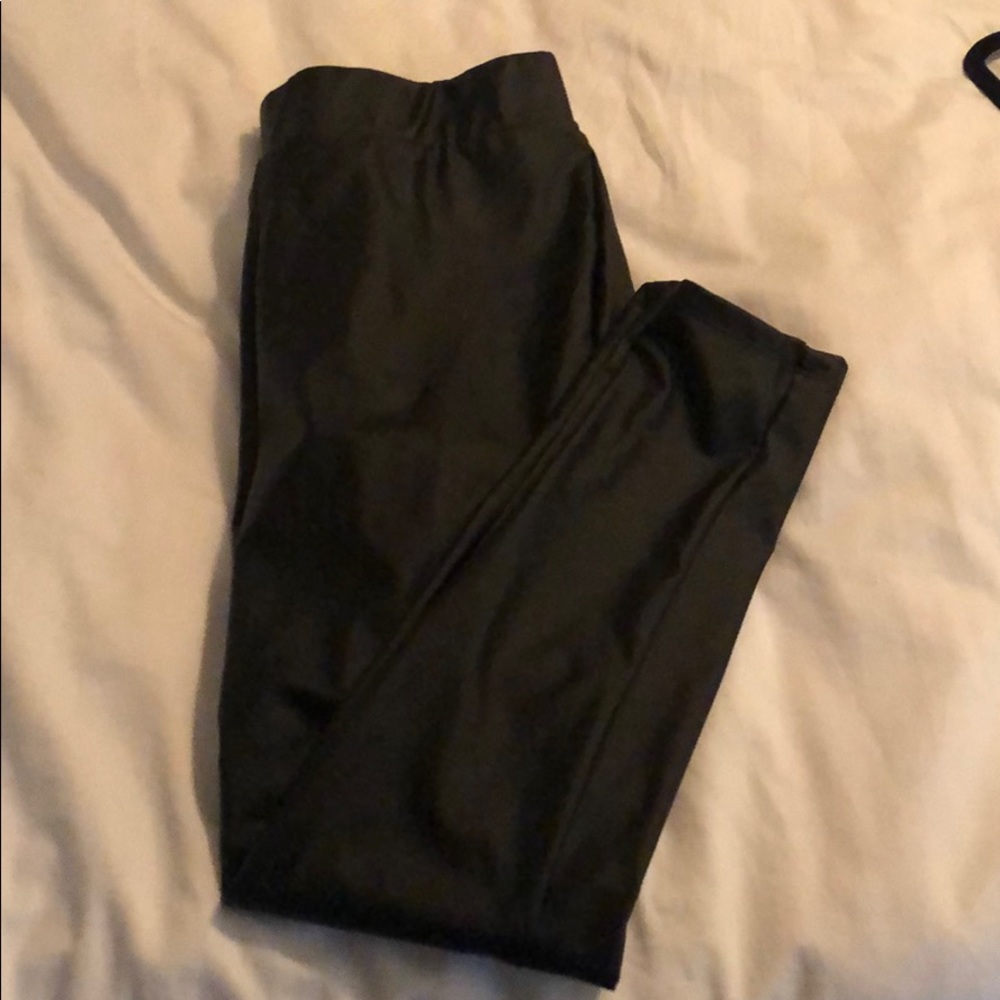 Faux leather leggings